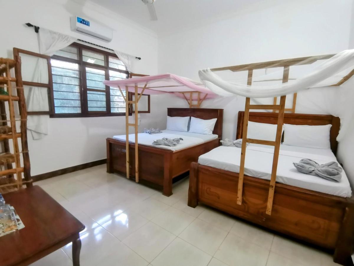 Bed and breakfast Savi House Nungwi Extérieur photo